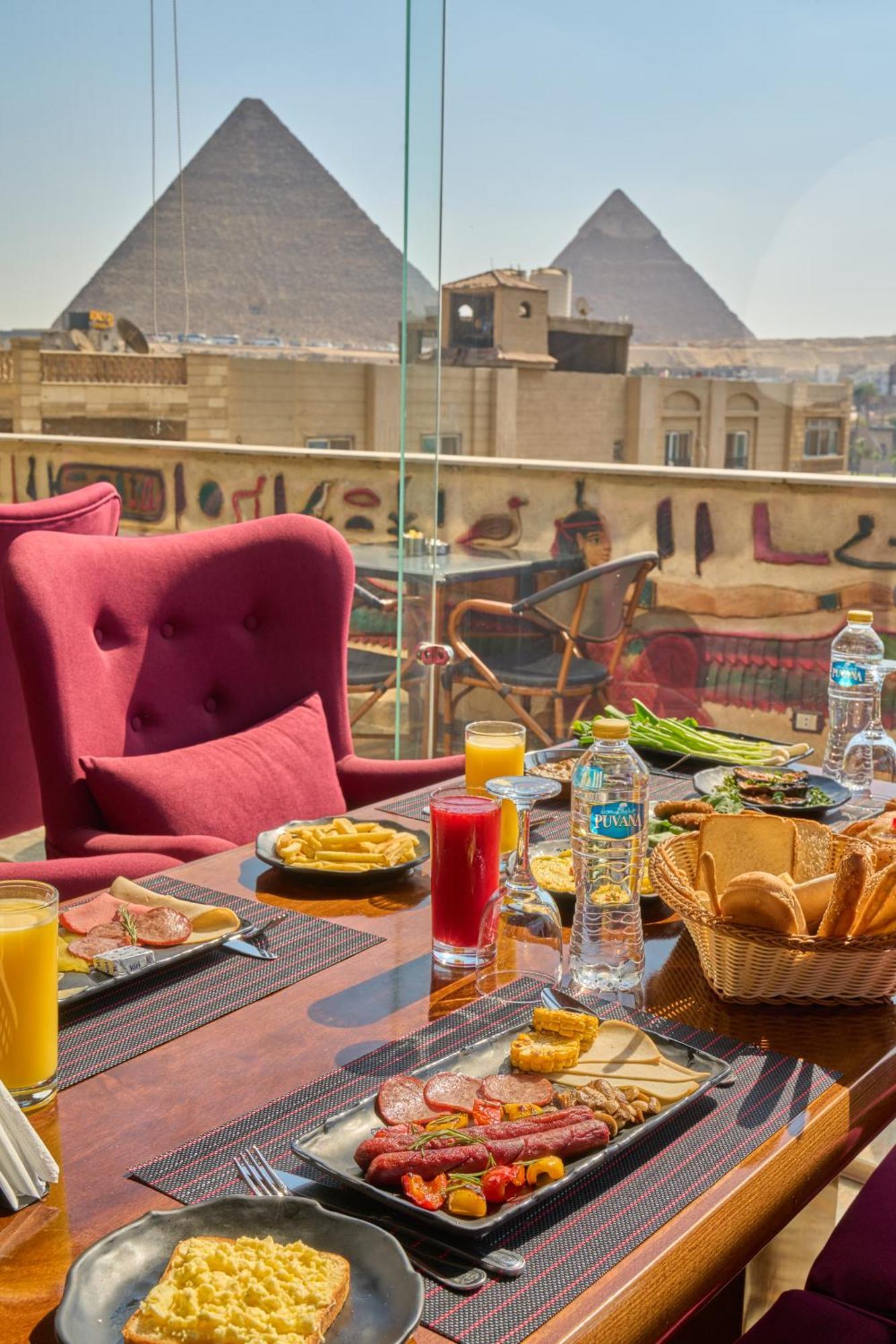 King Pyramids View Hotel Kafrat al Jabal Ngoại thất bức ảnh