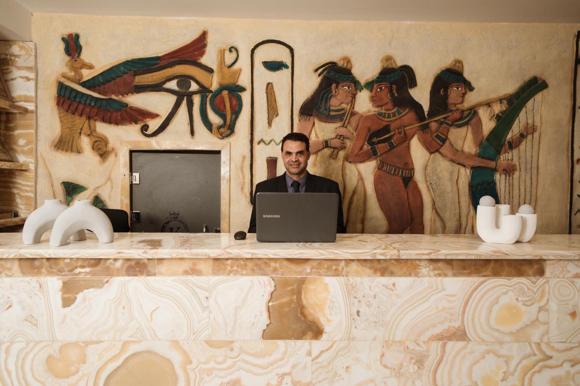 King Pyramids View Hotel Kafrat al Jabal Ngoại thất bức ảnh