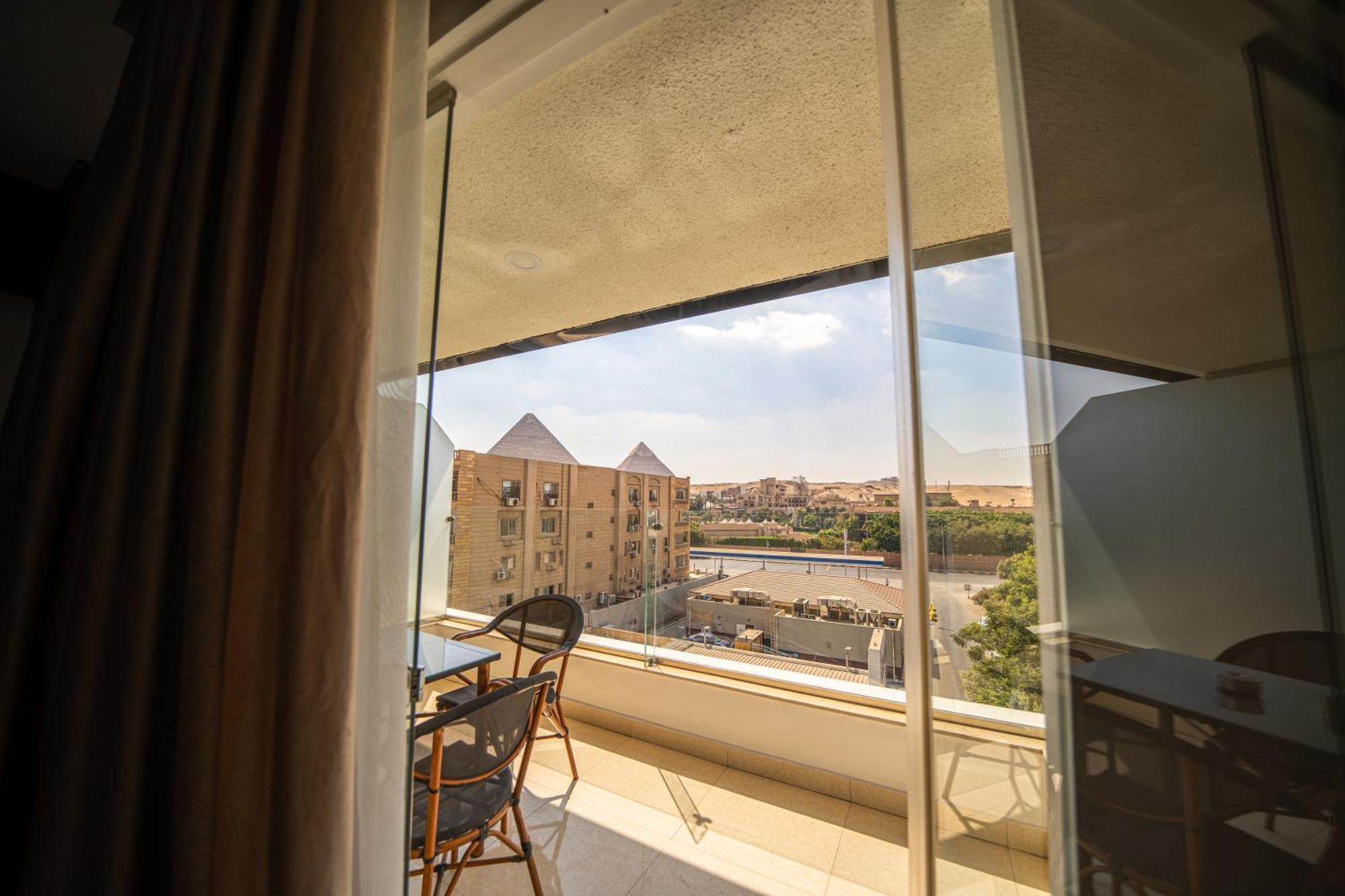 King Pyramids View Hotel Kafrat al Jabal Ngoại thất bức ảnh