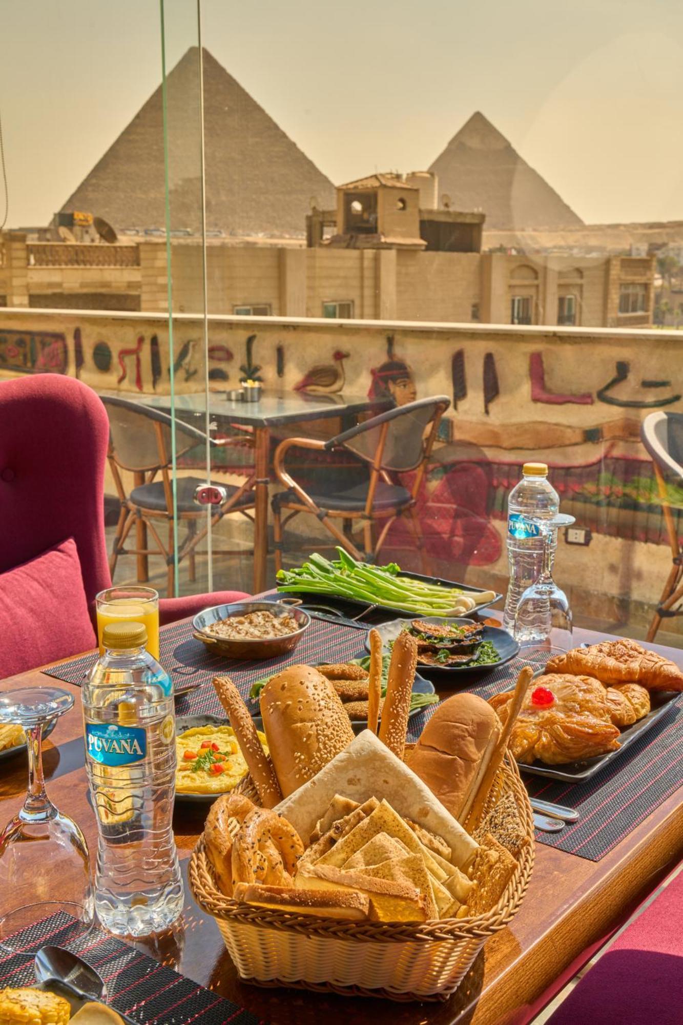 King Pyramids View Hotel Kafrat al Jabal Ngoại thất bức ảnh
